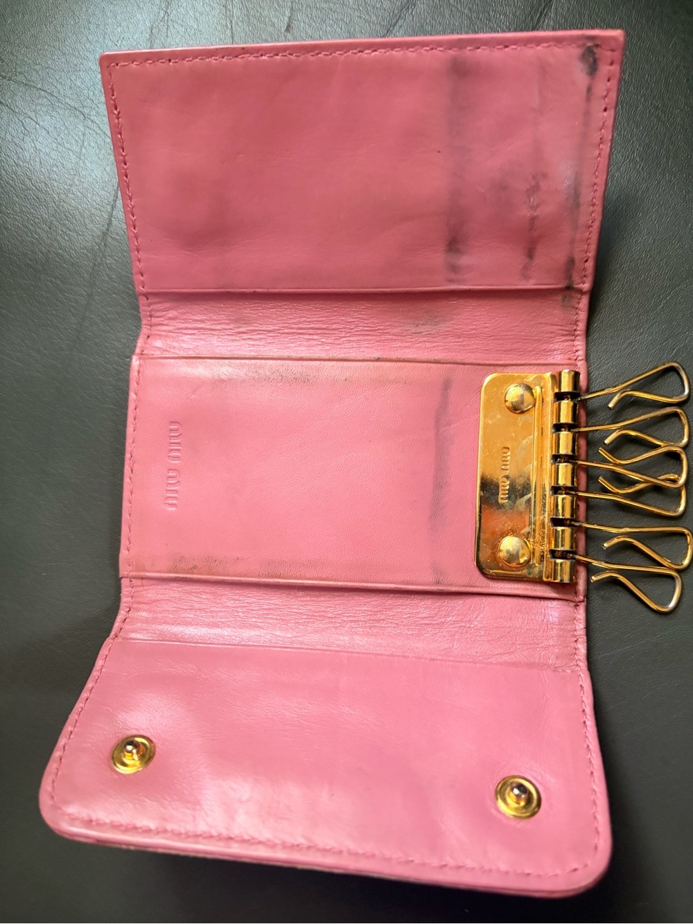 Miu Miu Light Pink Leather Croc-Embossed Key & Card Holder - Picture 8 of 8